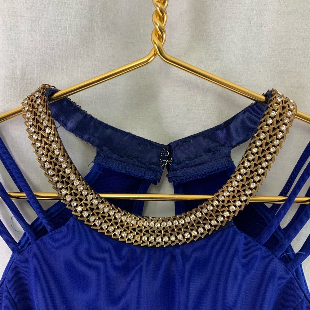 Dulce Carols Sleeveless Dressy Top View 2